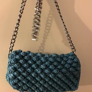 Crochet handmade shoulder bag & silver tone strap